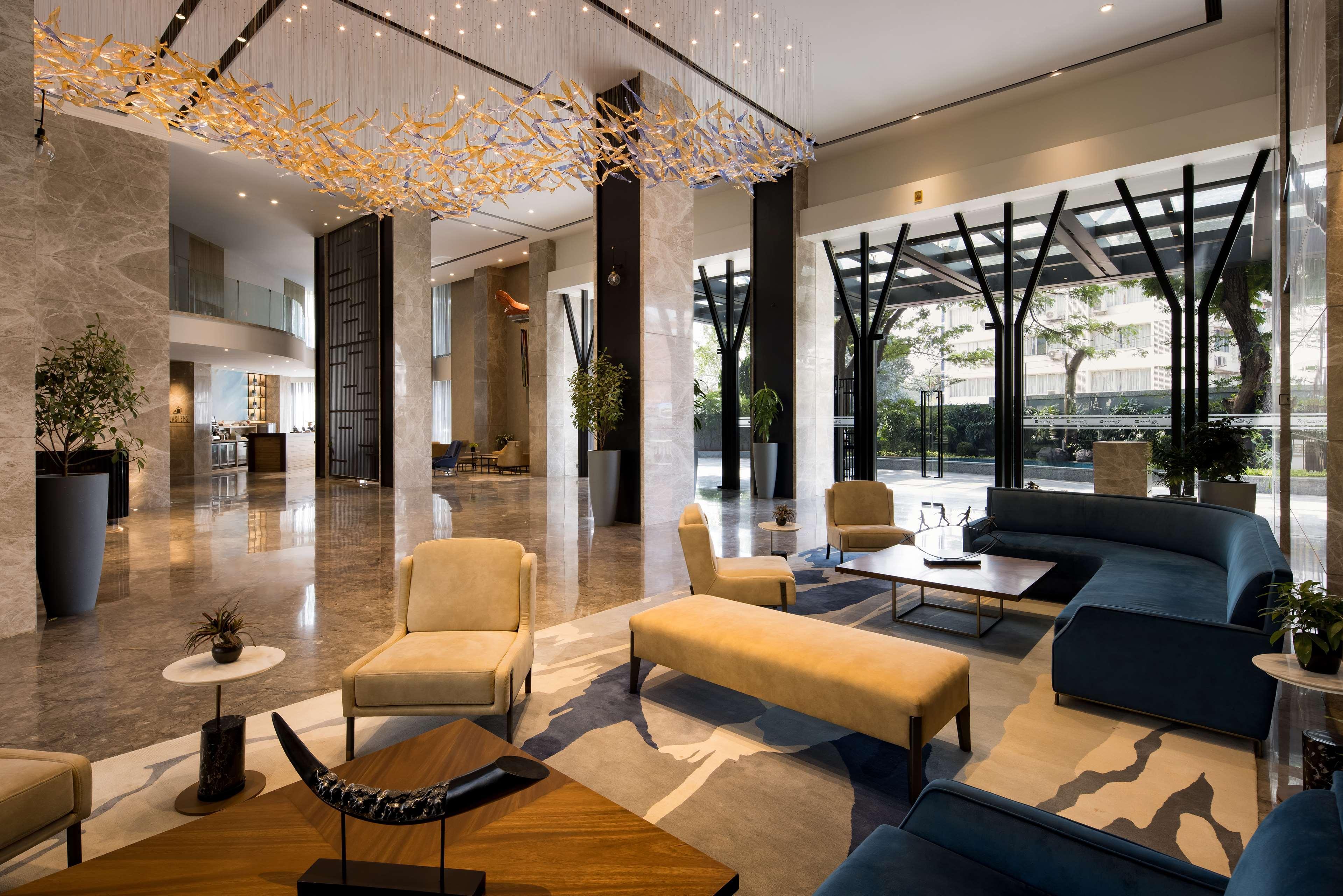 Отель Radisson Blu Mumbai International Airport Экстерьер фото Lobby